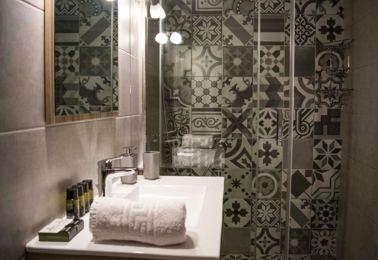 Chic And Minimal Apartment Close To Thissio Metro Афіни Екстер'єр фото